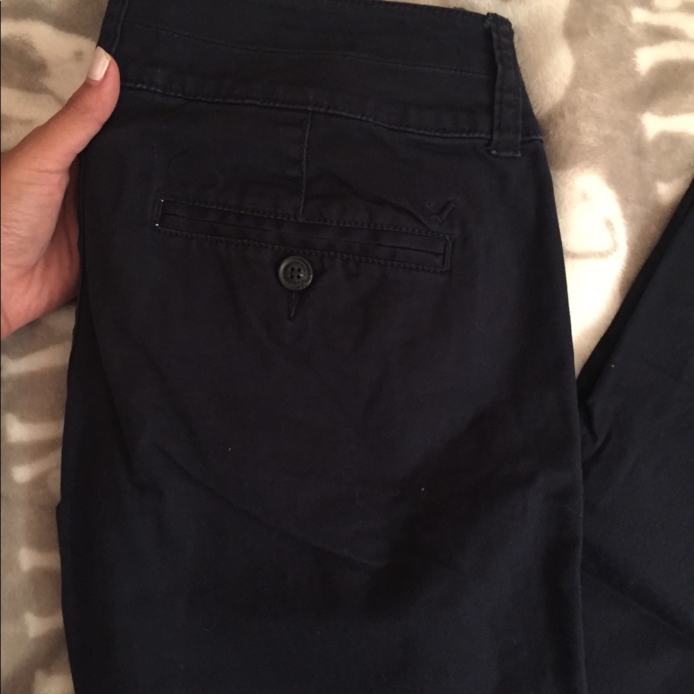 Navy blue skinny pants from American Eagle 👖